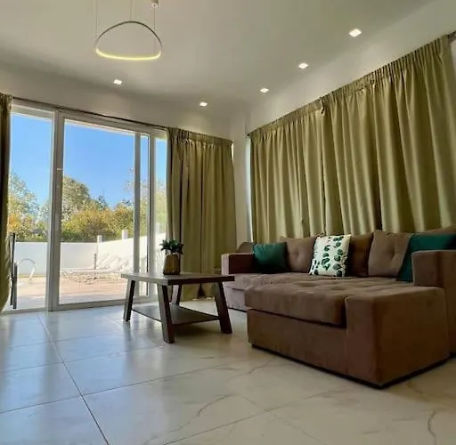 别墅 Marinos Kalamákion