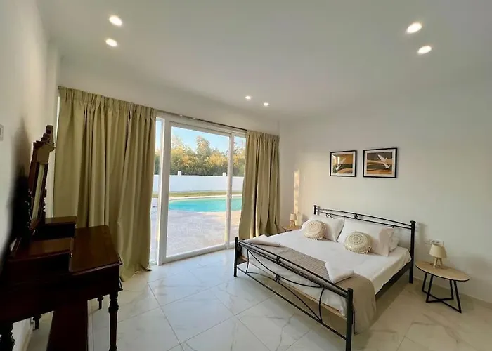 Marinos Villa *