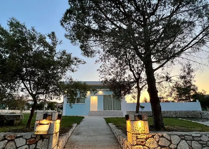 Villa Marinos *